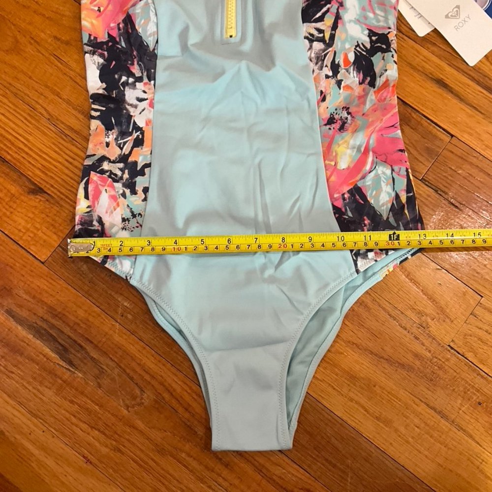Host Pick 8/21 ๐๐ NWT Roxy Fitness Collection Swimsuit - Picture 3 of 6